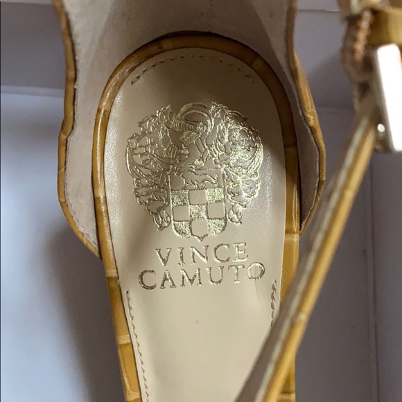 Women’s Vince Camuto Block Heels Size 9.5 New - Picture 4 of 6